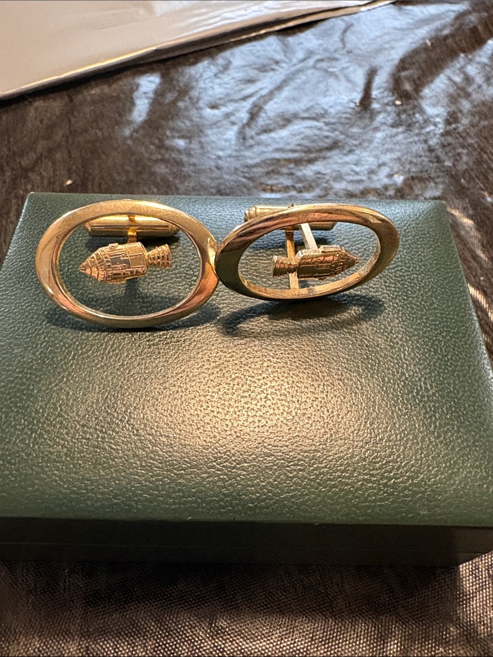 Vintage 1960s Space Age Rocket/Mercury Capsule Gold Tone Oval Cufflinks MCM